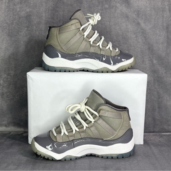 🔥🔥🔥Air Jordan Retro 11 Gray Sneakers Size: 11C🔥🔥🔥 - Picture 2 of 9